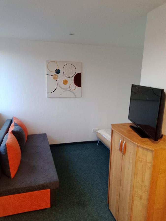 Apartman Obecni Hostinec Provodov (Hradec Kralove) Exterior foto